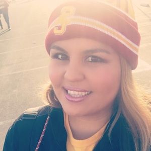 Meet your Posher, Blanca